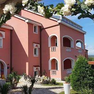 Bed & Breakfast La Perla 1, Punat