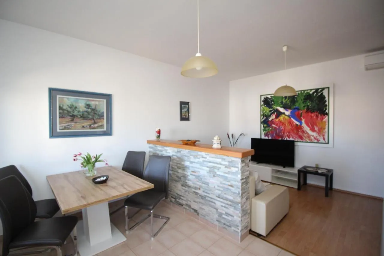 Apartments Vesna Punat